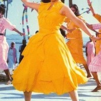 Sridevi saat unjuk kebolehan akting dan menarinya di film Gair Kaanooni (1989). (Foto: IMDb)