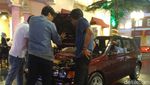 Mobil Klasik Sedot Perhatian Masyarakat Makassar