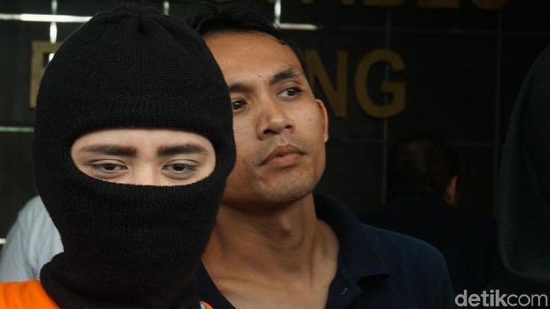 Polisi Bekuk 'Princes Bong' di Bandung