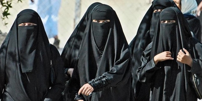 Ilustrasi wanita / perempuan Saudi Arabia