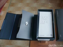 Membongkar Kemasan Samsung Galaxy S9