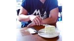 10 Momen Mesra Ariyo Wahab dan Istri Saat Makan Bareng Ini Bikin Baper!