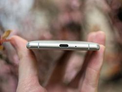 Desain Segar Xperia XZ2, Penantang Galaxy S9 dari Sony