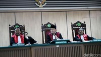 Sidang ini hanya memastikan ada tidaknya bukti tambahan.