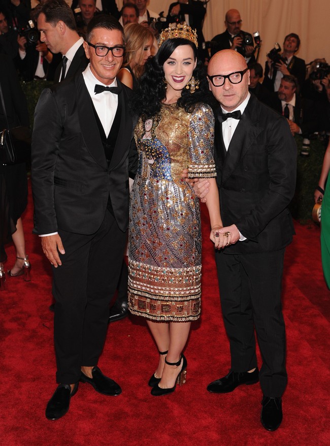 Fashion bukan sebuah pekerjaan, tapi sebuah kesetiaan. Anda hidup, tidur, dan makan dengan fashion. Anda tidak berhenti memikirkannya dan mencintainya sepenuh hatimu, kata Domenico seperti dikutip Guardian. (Foto: Jamie McCarthy/Getty Images)