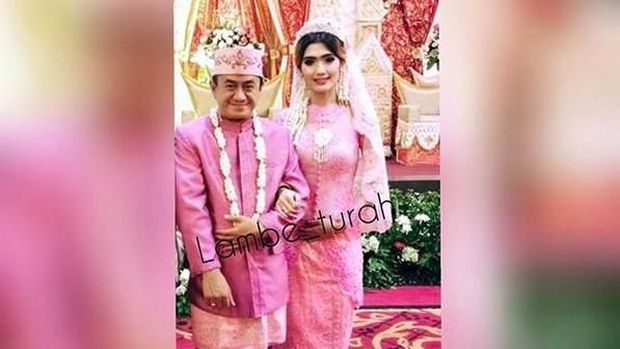 Revi Mariska menikah.