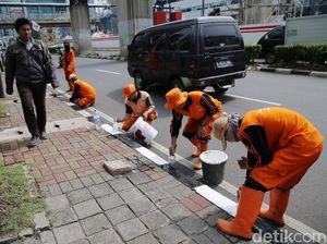 DPRD Minta Perbaikan Trotoar Sudirman Selesai Sebelum Asian Games