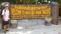 Saking populernya, pihak pengelola wisata di Krabi Island akan segera menutup pulau tersebut. Soalnya, keberadaan turis yang kian banyak di sana mulai berdampak negatif pada lingkungan sekitar (t_mak3/Instagram)