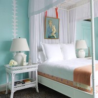 Bigger is better. Lebih baik menggunakan furnitur besar tapi sedikit ketimbang furnitur berukuran kecil tapi banyak. Foto: Istimewa