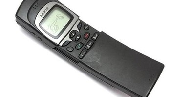 Nokia 8110, Si Nokia Pisang yang legendaris. Foto: Digital Trends