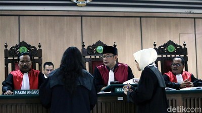 Foto: Ahok Ajukan PK, Sidang Digelar 10 Menit