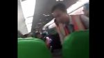 Momen Petugas Keluarkan Penumpang Citilink yang Ketahuan Merokok
