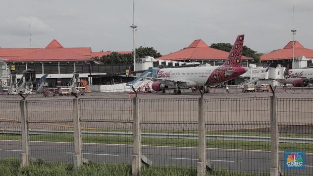 Miris, Ada Penumpang Batik Air Merokok di Toilet Saat Terbang