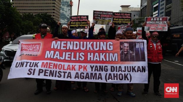 Jokowi, Pancasila dan Politik Identitas di Pilpres 2019