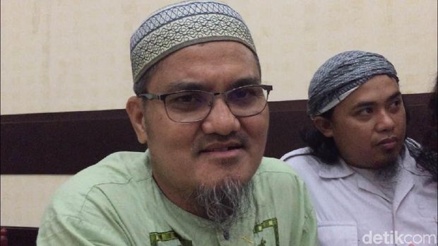  Jonru menjalani sidang lanjutan dengan agenda membaca nota pembelaan (pleidoi) di PN Jaktim, Senin (26/2/2018)