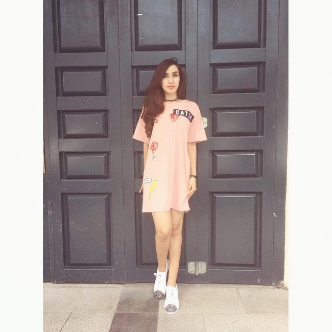 Penampilan kasual dokter muda yang akrab disapa Ajes. Foto: Instagram