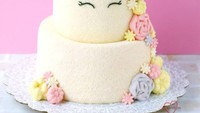 Chiffon cake ternyata bisa juga dibentuk menjadi kuda fantasy unicorn. Cantiknya! Foto: @susanne.decochiffon