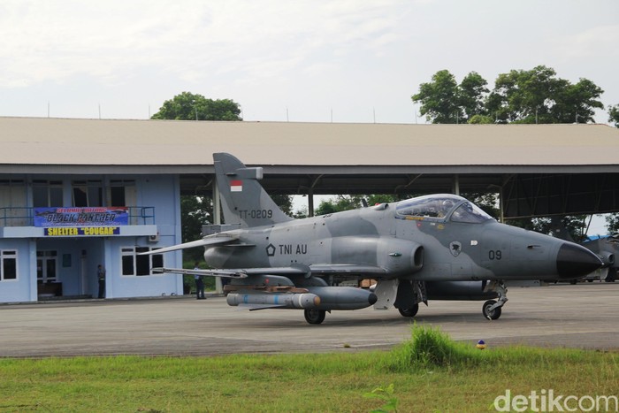 Pesawat hawk patroli di udara (Agus-detikcom)