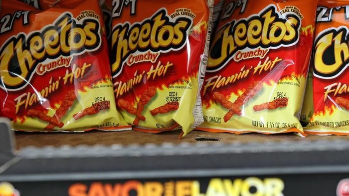 Flamin Hot Cheetos Diadaptasi Menjadi Sebuah Film