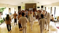 Di pagi hari, pasien akan diajak melakukan senam dan relaksasi dengan lagu-lagu yang ceria. (Foto: Rifkianto Nugroho/detikHealth)