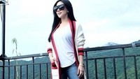 Ia pun menyebut dirinya memang suka tampil santai dengan kaos oblong. (Dok. Instagram/princessyahrini)