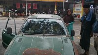 Selama dua hari menginap, Buang bercerita kepadanya tentang insiden kerusakan mobilnya. Saat itu, Buang dan Surtiah berniat pergi ke Garut dari Rangkasbitung untuk menyelesaikan urusan pribadinya. Namun, di tengah jalan tepatnya Nagreg, Kabupaten Bandung mobilnya mogok. Istimewa.