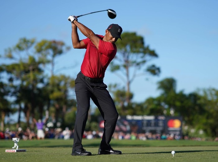 Feb 25, 2018; Palm Beach Gardens, FL, USA;  Tiger Woods tees off on the 18th during the final round of The Honda Classic golf tournament at PGA National (Champion). Mandatory Credit: Jasen Vinlove-USA TODAY Sports