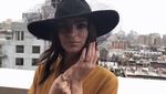 Model Seksi Emily Ratajkowski Resmi Menikah