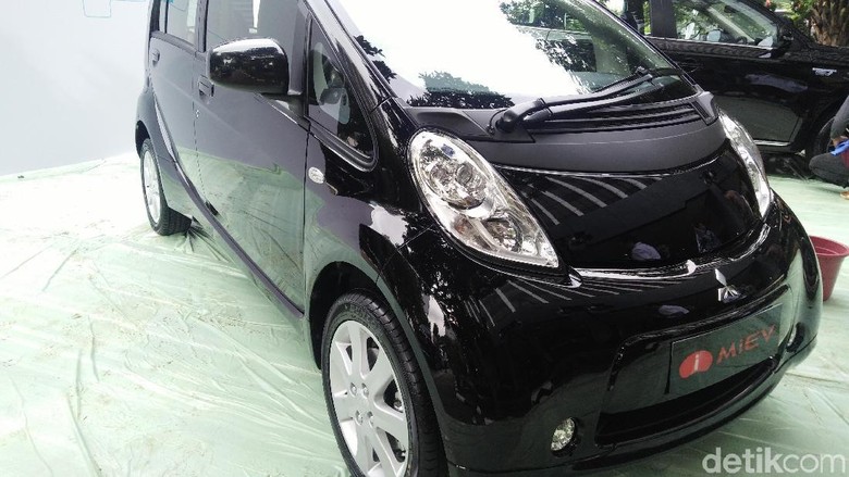 Mitsubishi i-MiEV (Foto: Khairul Imam Ghozali) Mitsubishi i-MiEV (Foto: Khairul Imam Ghozali)