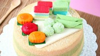Keren! Yang ini chiffon cakenya dibuat dengan bentuk kue tradisional Indonesia lho. Ada kue ku, klepon hingga dadar gulung. Foto: @susanne.decochiffon