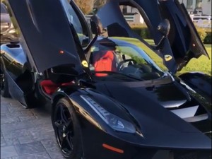 Habis Melahirkan, Kylie Jenner Dapat Hadiah LaFerrari Aperta