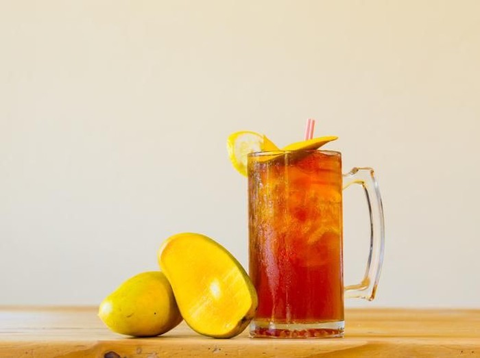 Es teh manis mungkin cocok untuk berbuka puasa, tapi sebaiknya tidak diminum saat sahur. (Foto: iStock) Es teh manis mungkin cocok untuk berbuka puasa, tapi sebaiknya tidak diminum saat sahur. (Foto: iStock)