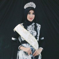 Selain cantik, sulung dari tiga bersaudara ini juga pernah menjuarai Putri Muslimah Bridal dan Fave of Souq 2017. (Foto: Instagram)