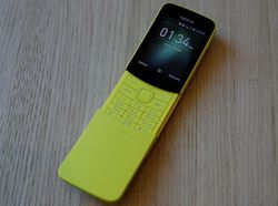 Lebih Intim dengan Nokia 8110 Reborn