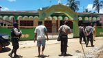 Potret Masjid Al Muhajirin Rusak Akibat Gempa 7,6 SR di Papua