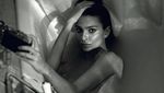Model Seksi Emily Ratajkowski Resmi Menikah