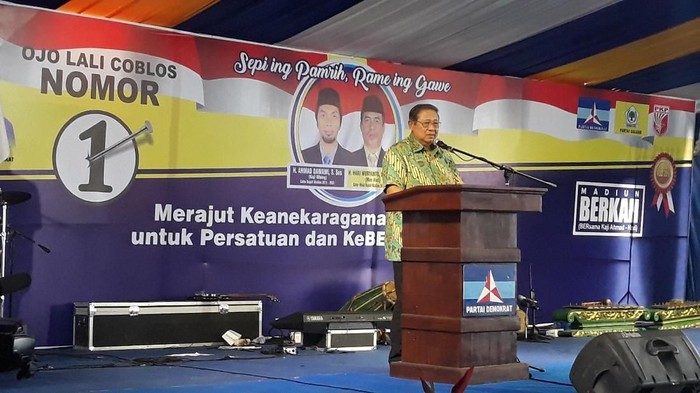 Ke Madiun, SBY Minta Warga Bersatu Menangkan Khofifah-Emil