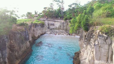 Foto: Pantai Sulawesi yang Mirip Spot Syuting Drama Korea