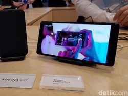 Ramai-ramai Menjajal Duet Xperia XZ2