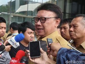 Mendagri Tolak Usul Tommy Soeharto soal Gubernur Dipilih Presiden