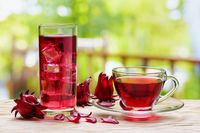 7 Teh Aromatik dan Kaya Manfaat Ini Berasal dari Bunga-bunga Cantik