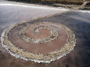 Robert Smithson, Seniman AS yang Populerkan Seni Batu Bersusun