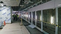Sejumlah pekerja pun tampak masih sibuk merampungkan pekerjaan. Dok. Instagram MRT Jakarta.