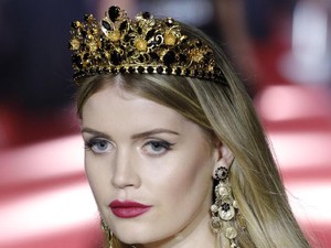 Foto: Pesona Kitty Spencer, Keponakan Putri Diana yang Eksis di Catwalk