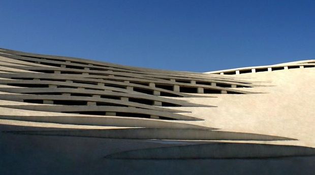 Desainnya dianggap terlalu modern