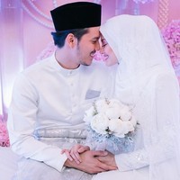 Pada 27 November 2017, mereka telah melangsungkan akad pernikahan, hanya dua minggu setelah upacara pertunangan mereka. Foto: Instagram