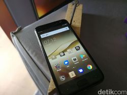 Cuma Rp 1,2 Juta, Begini Wujud Ponsel Evercoss 4 Kamera