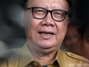 Tercecernya e-KTP, Mendagri akan Beri Sanksi Staf hingga Ekspedisi