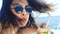 Di sela-sela kesibukannya dia juga menyempatkan waktu untuk berjalan-jalan. (priyankachopra/Instagram)