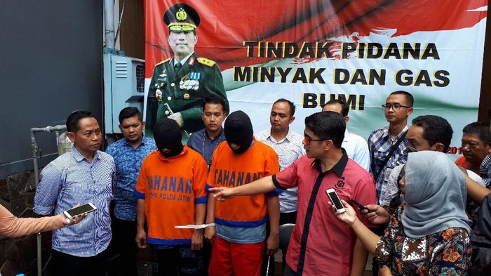 Premium Dijual Sebagai Pertamax, Dua Orang Diamankan